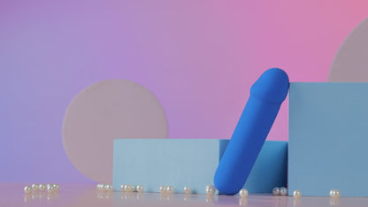 Small Bullet Vibrator for Women: Waterproof Mini Clit Vibrator with 10 Modes, Full Silicone Vibrating Finger Massager for G Spot Nipple, Female Rechargeable Lipstick Vibe Sex Toy, Purple